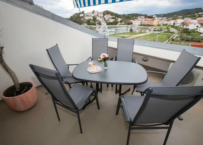 アパート Sanja ラブ